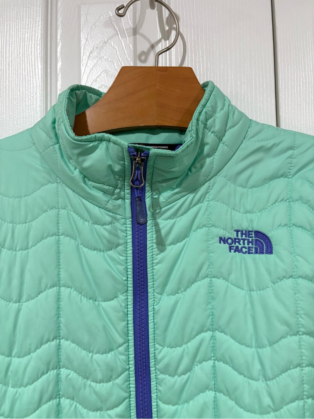 North Face Women's Bombay Puffer Jacket Mint Green Large - Picture 3 of 13